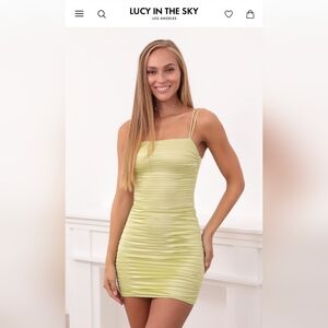 Lucy in the Sky Arabella 🍋‍🟩 ruched Homecoming 👗